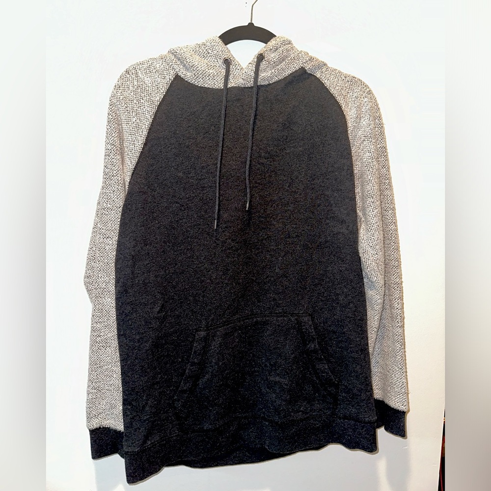 Men's hoodie medium.